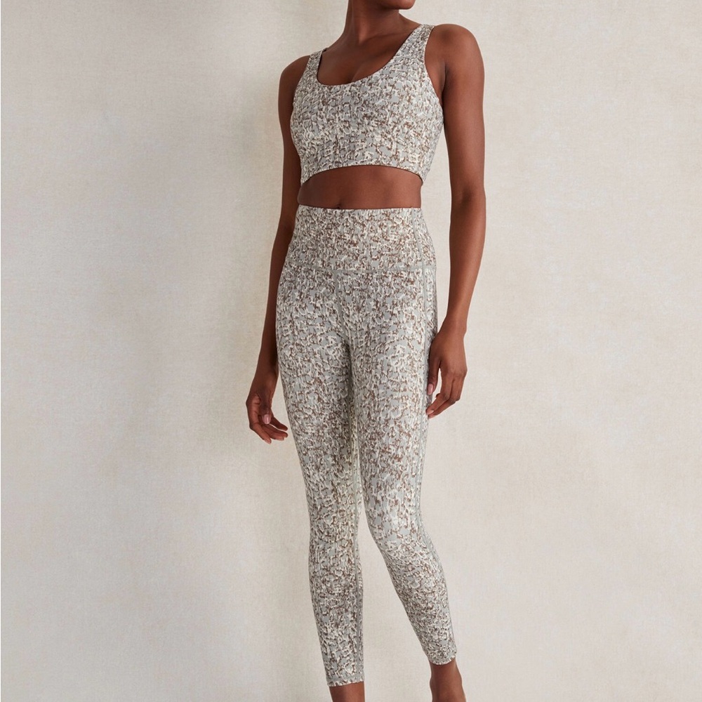 Form High Pocket Legging 25 Seagrass Sketched Leopard